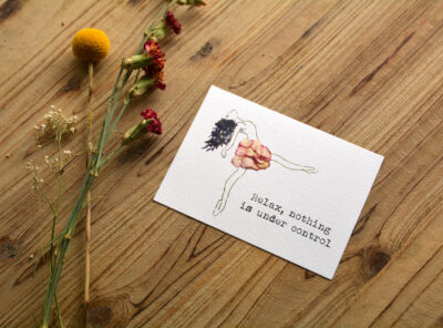 Postkaart ‘Relax Nothing Is Under Control’